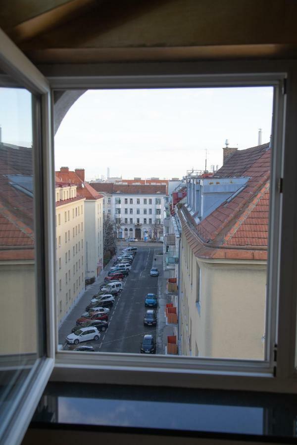 Easy Vienna Penthouse Lägenhet Exteriör bild