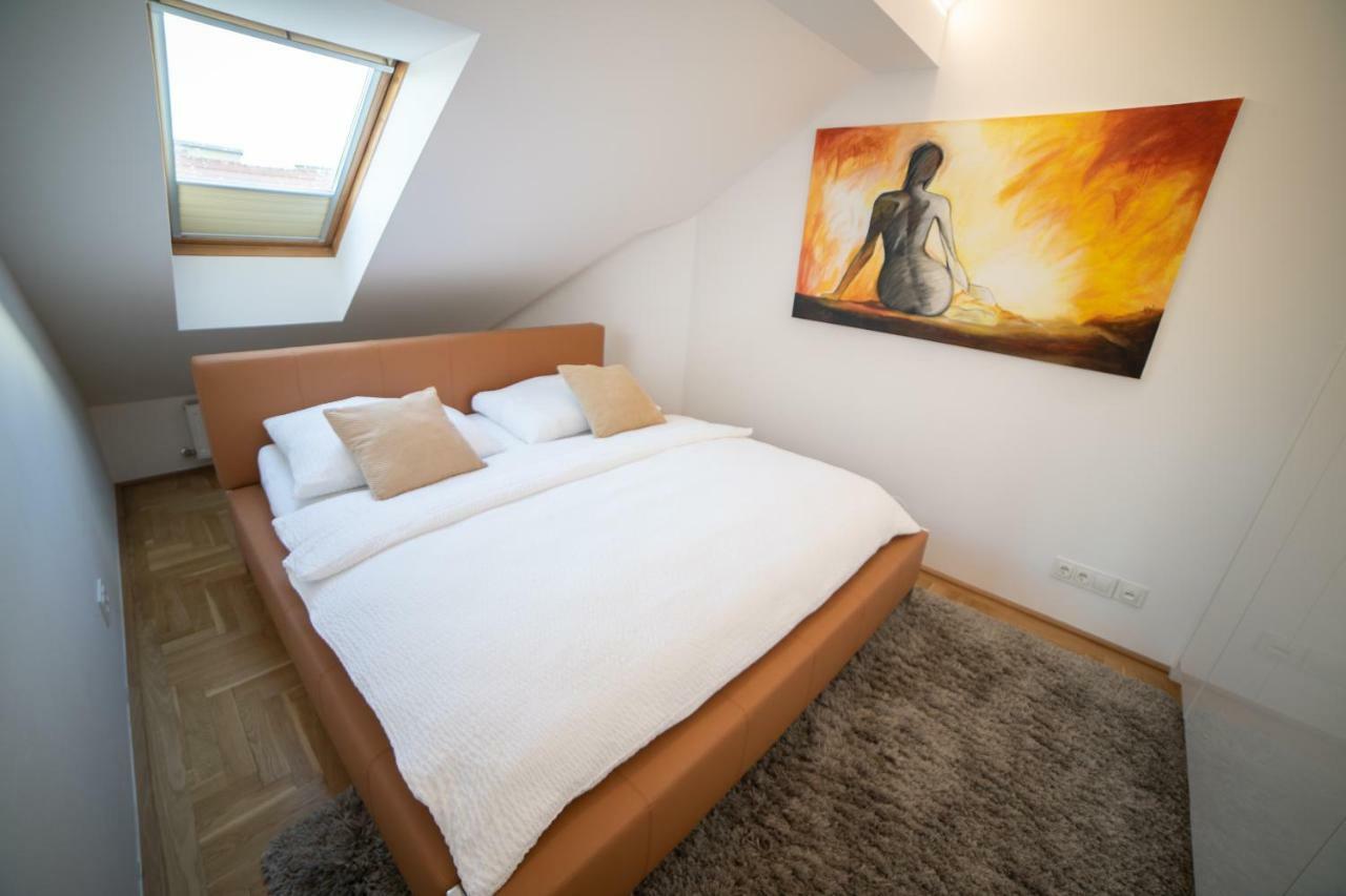 Easy Vienna Penthouse Lägenhet Exteriör bild