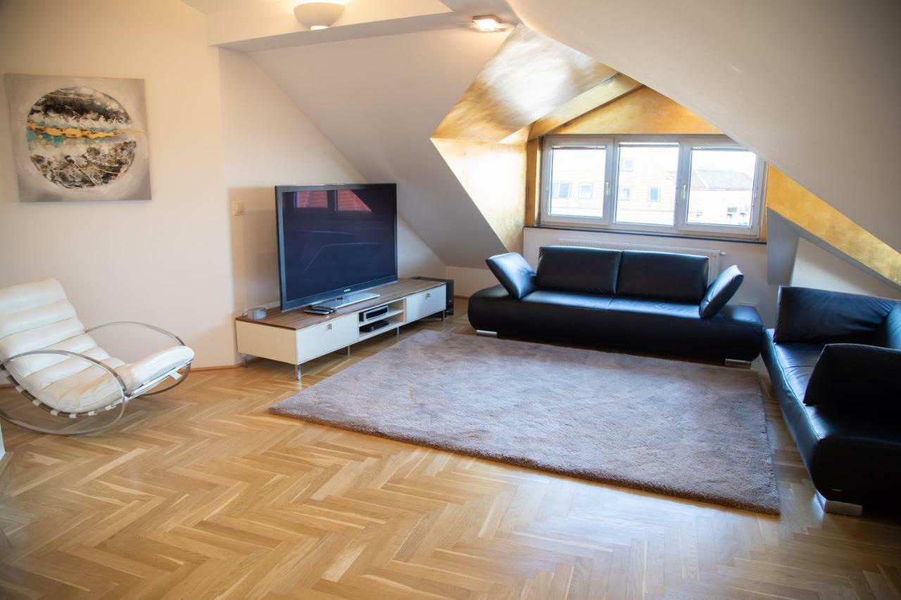 Easy Vienna Penthouse Lägenhet Exteriör bild
