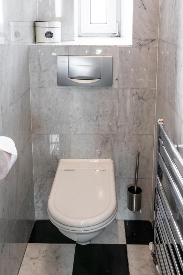 Easy Vienna Penthouse Lägenhet Exteriör bild
